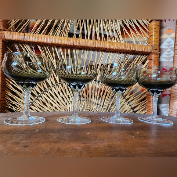 Set of 4 Vintage Coupe Glasses Smokey Grey Crystal Twisted Stem - Picture 4 of 8